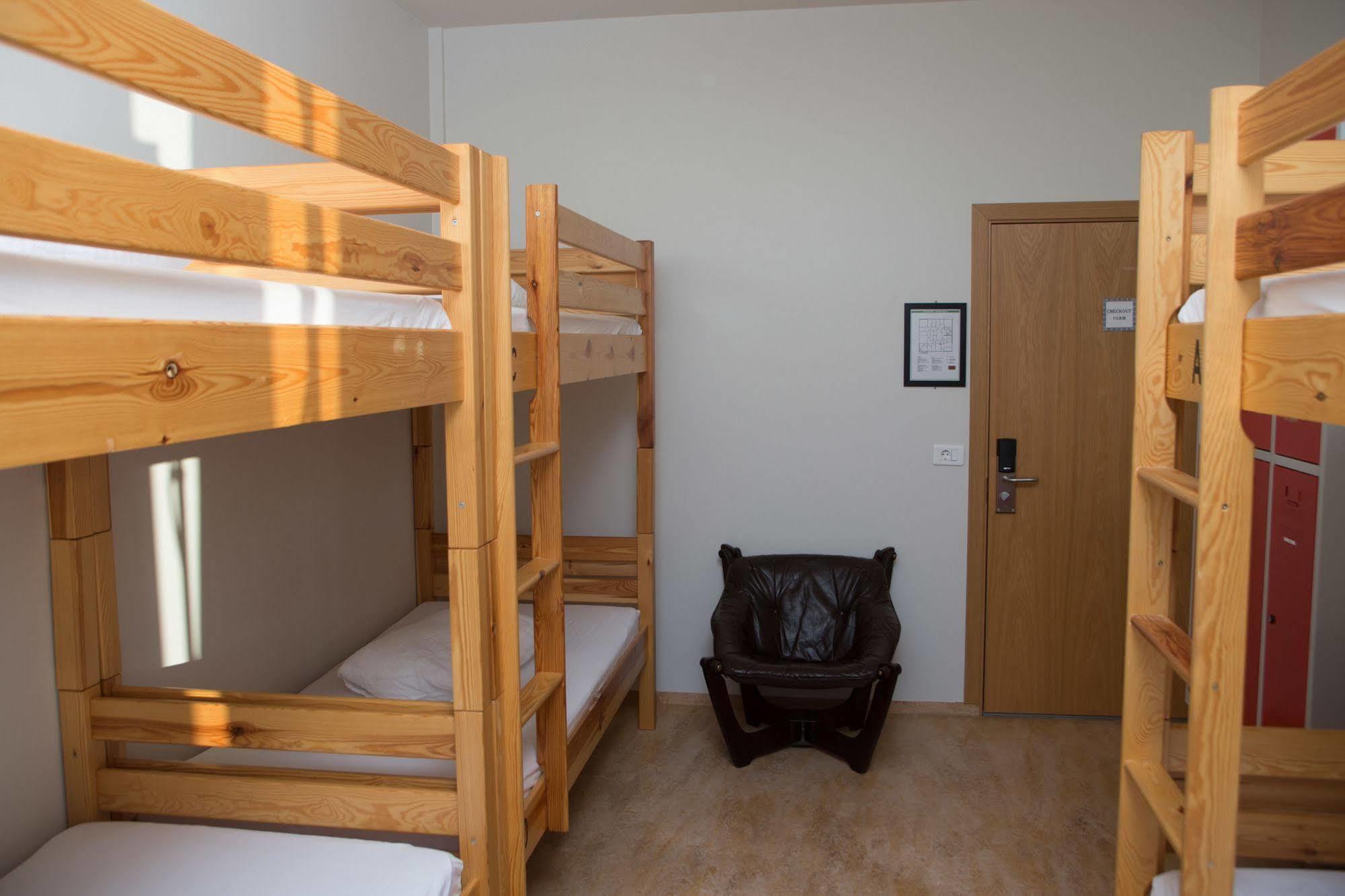 Bus Hostel Reykjavik - Reykjavik Terminal Eksteriør bilde